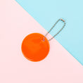 Load image into Gallery viewer, 【客製禮品】反光圓片掛件 | 禮品、贈品達人