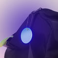 Load image into Gallery viewer, 【客製禮品】反光圓片掛件 | 禮品、贈品達人