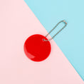 Load image into Gallery viewer, 【客製禮品】反光圓片掛件 | 禮品、贈品達人
